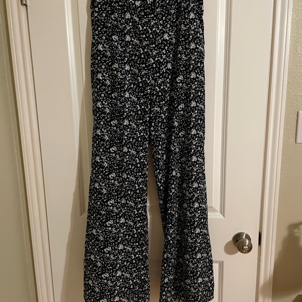 Charlotte Russe | Ditzy Floral Navy & White Palazzo Pants